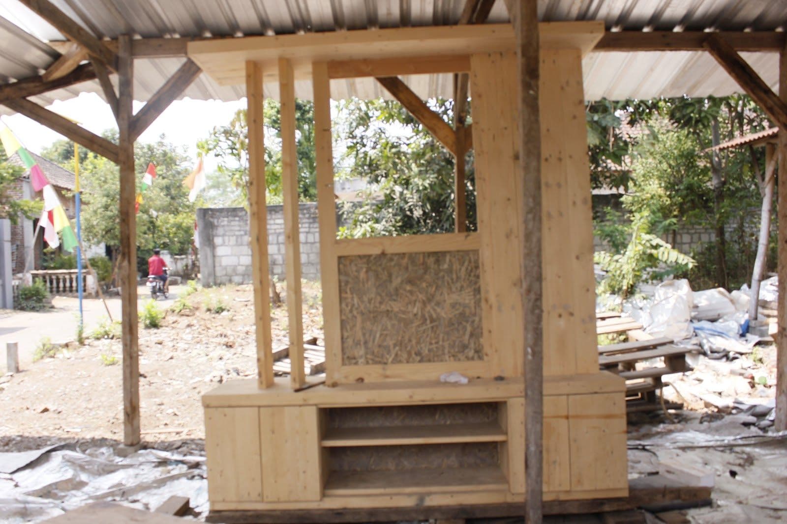 KERAJINAN MEBEL